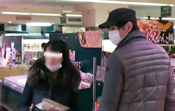 古川雄辉被曝与女友逛超市